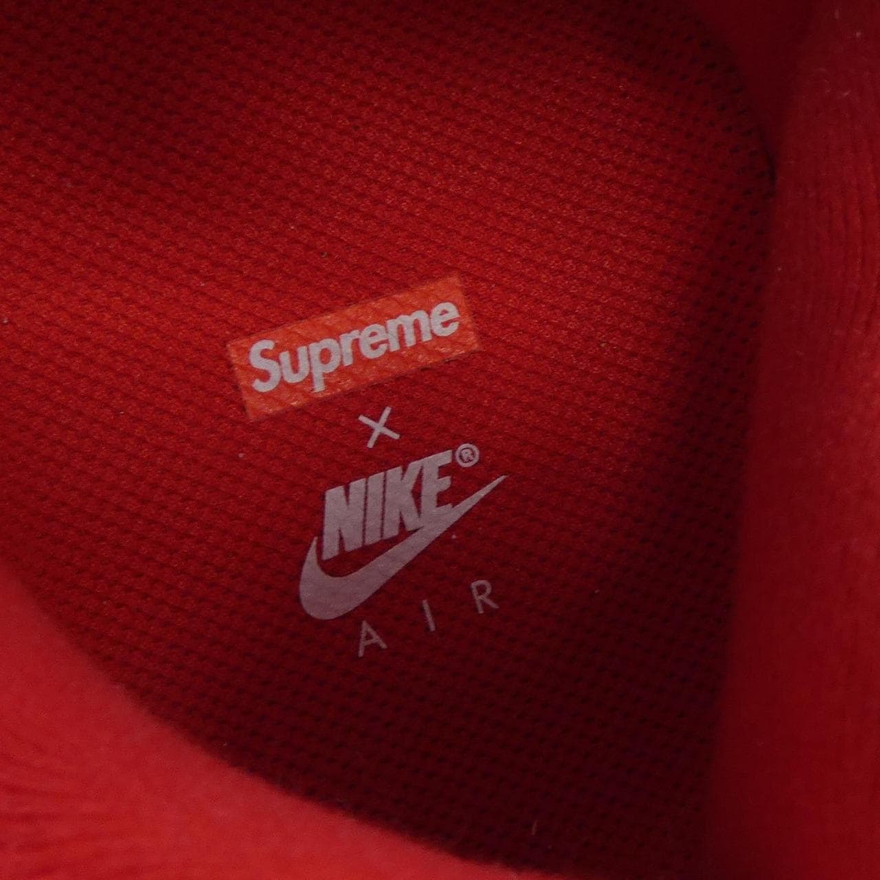 ナイキシュプリーム NIKE×SUPREME CJ5291-100 スニーカー