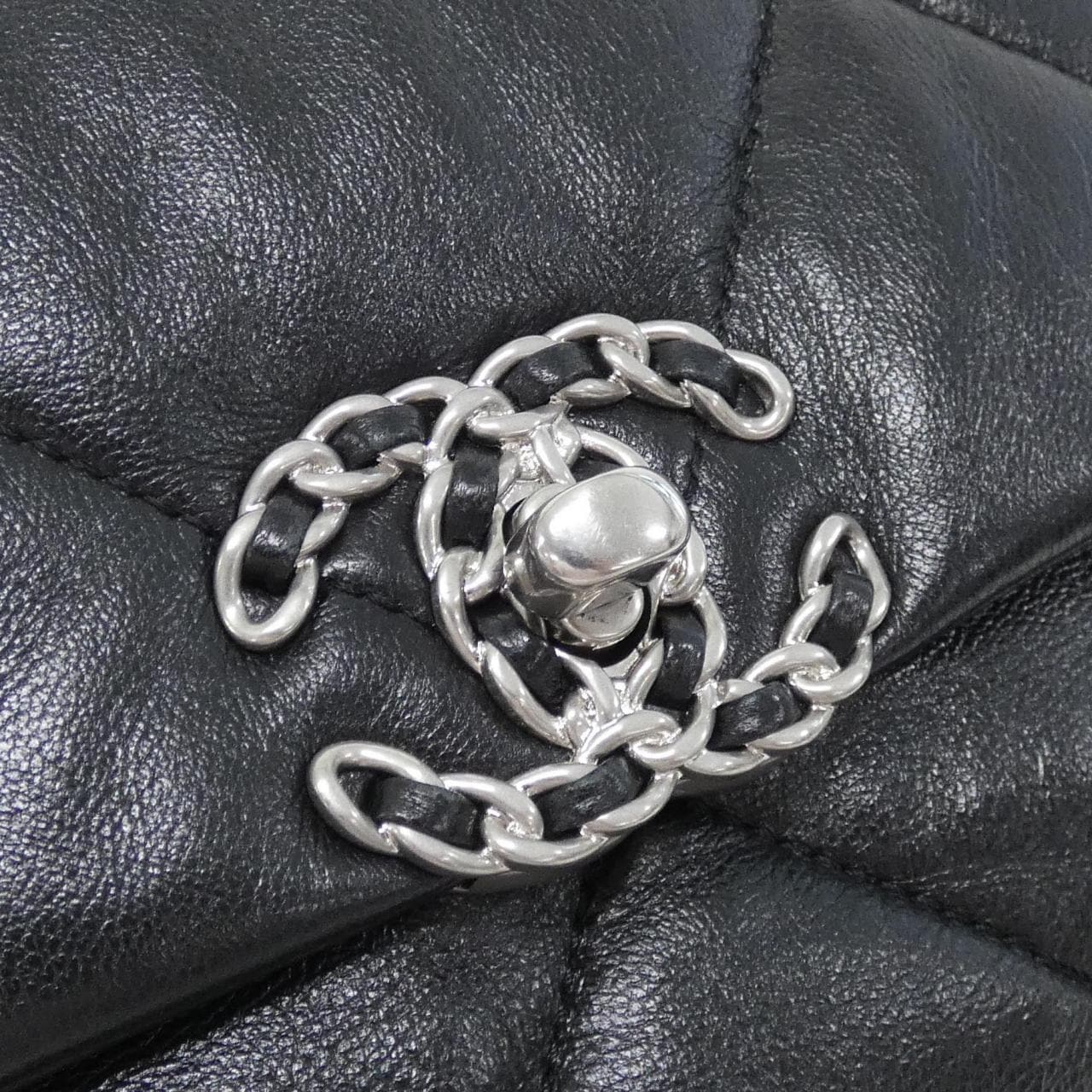 シャネル シャネル19 ライン AS1160 ショルダーバッグ