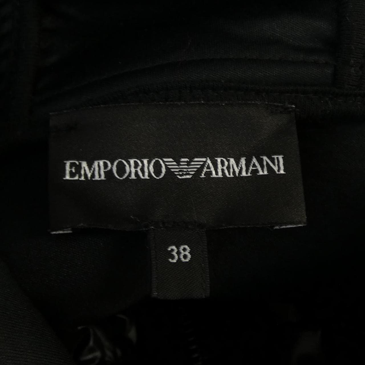 エンポリオアルマーニ EMPORIO ARMANI 6G2B6A 2JD4Z パーカー