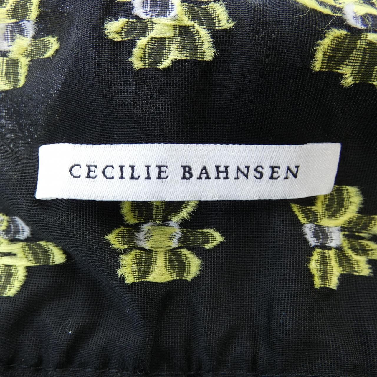 セシリーバンセン CECILIE BAHNSEN スカート