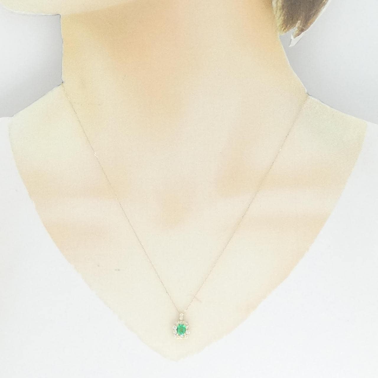K18YG Emerald Necklace 0.37CT