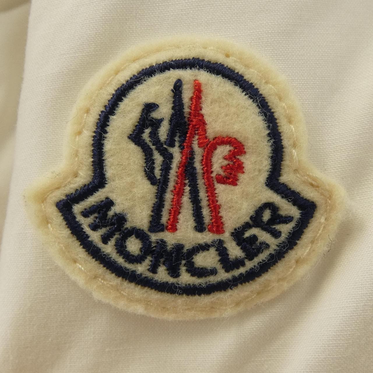 モンクレール MONCLER CHARDON ダウンジャケット