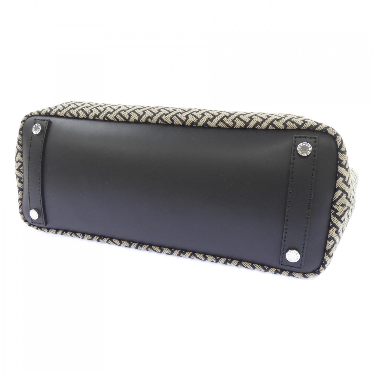イアクッチ IACUCCI BAG