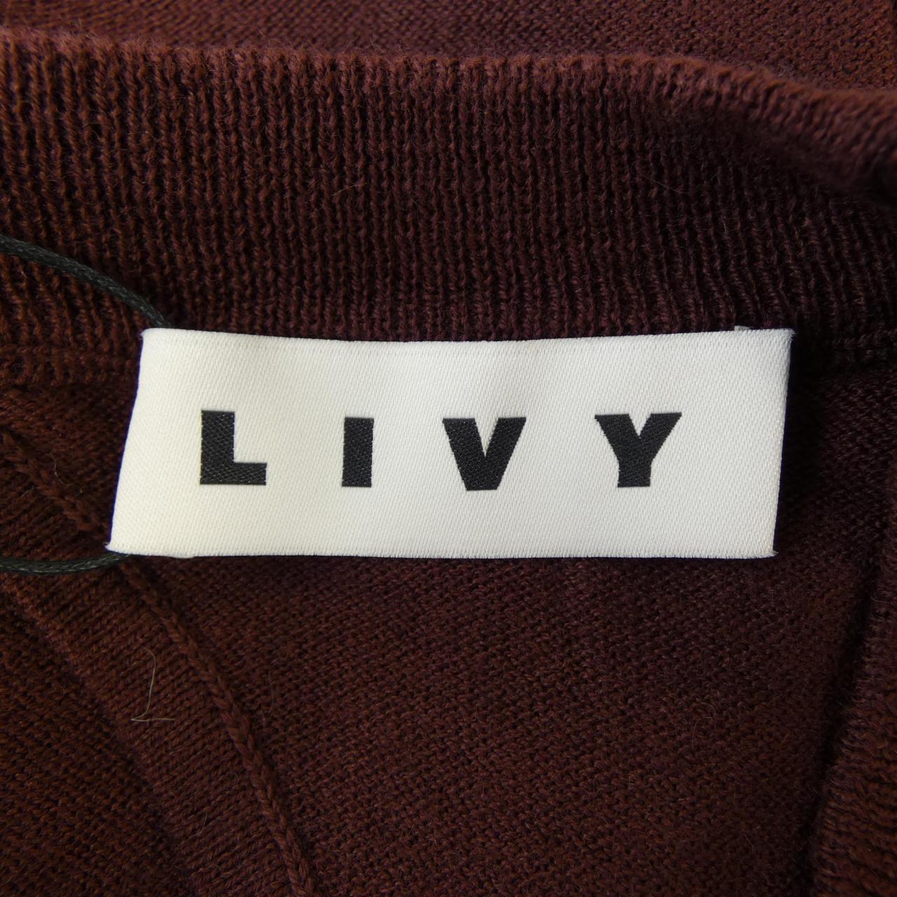 LIVY ニット