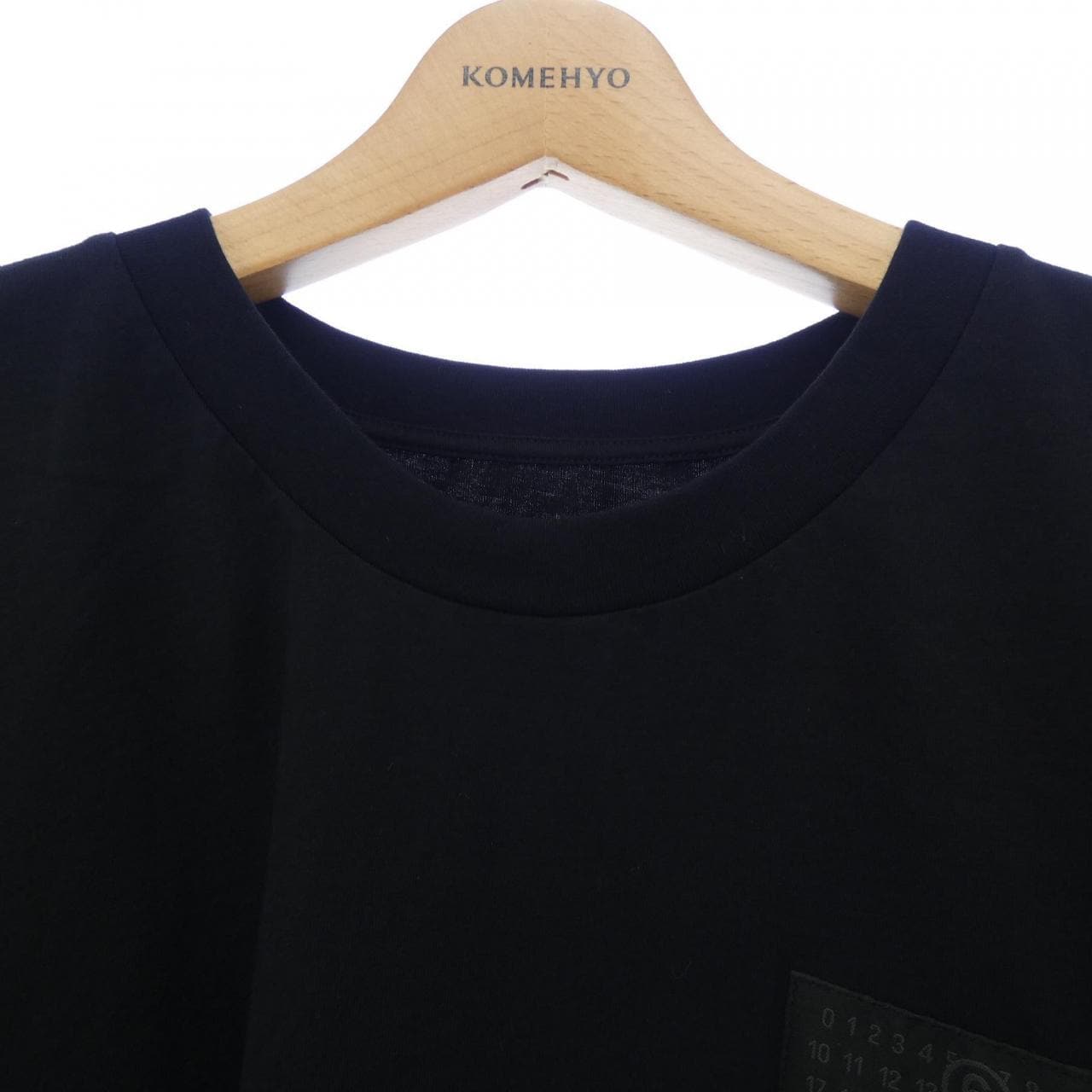 エムエムシックス MM6 SH0GC0069 Tシャツ