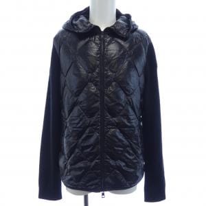 モンクレール MONCLER ダウンジャケット