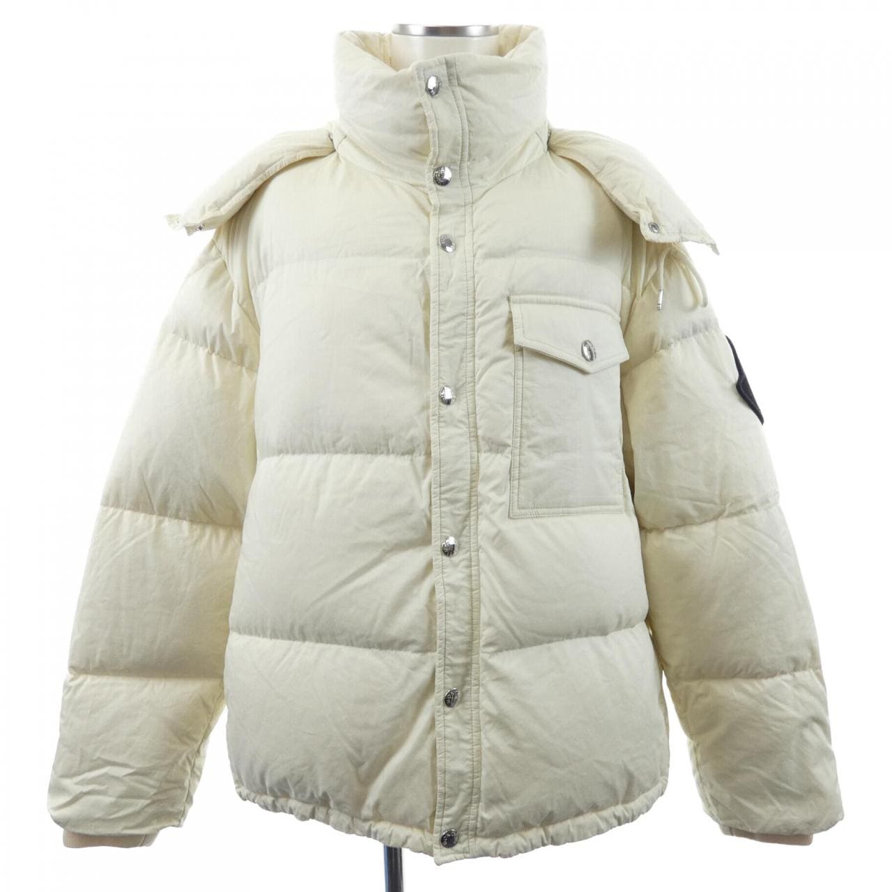 モンクレール MONCLER ダウンジャケット