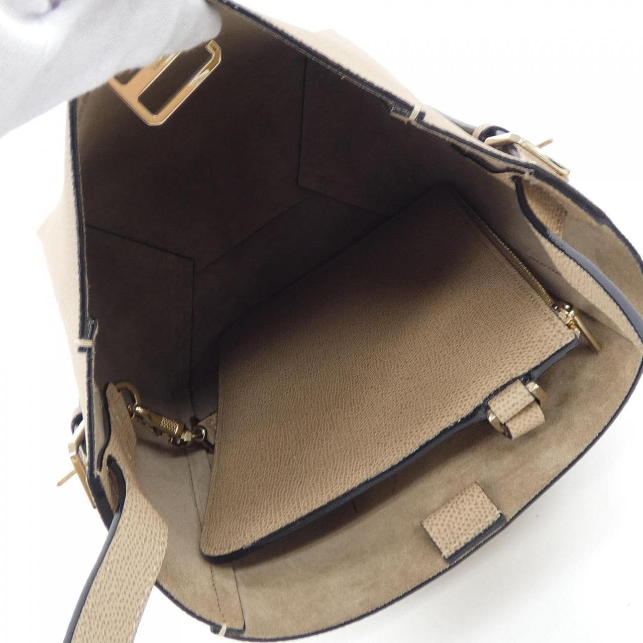 ヴァレクストラ VALEXTRA クロージャー付き バケットバッグ WBSF0074028LOC99 BAG