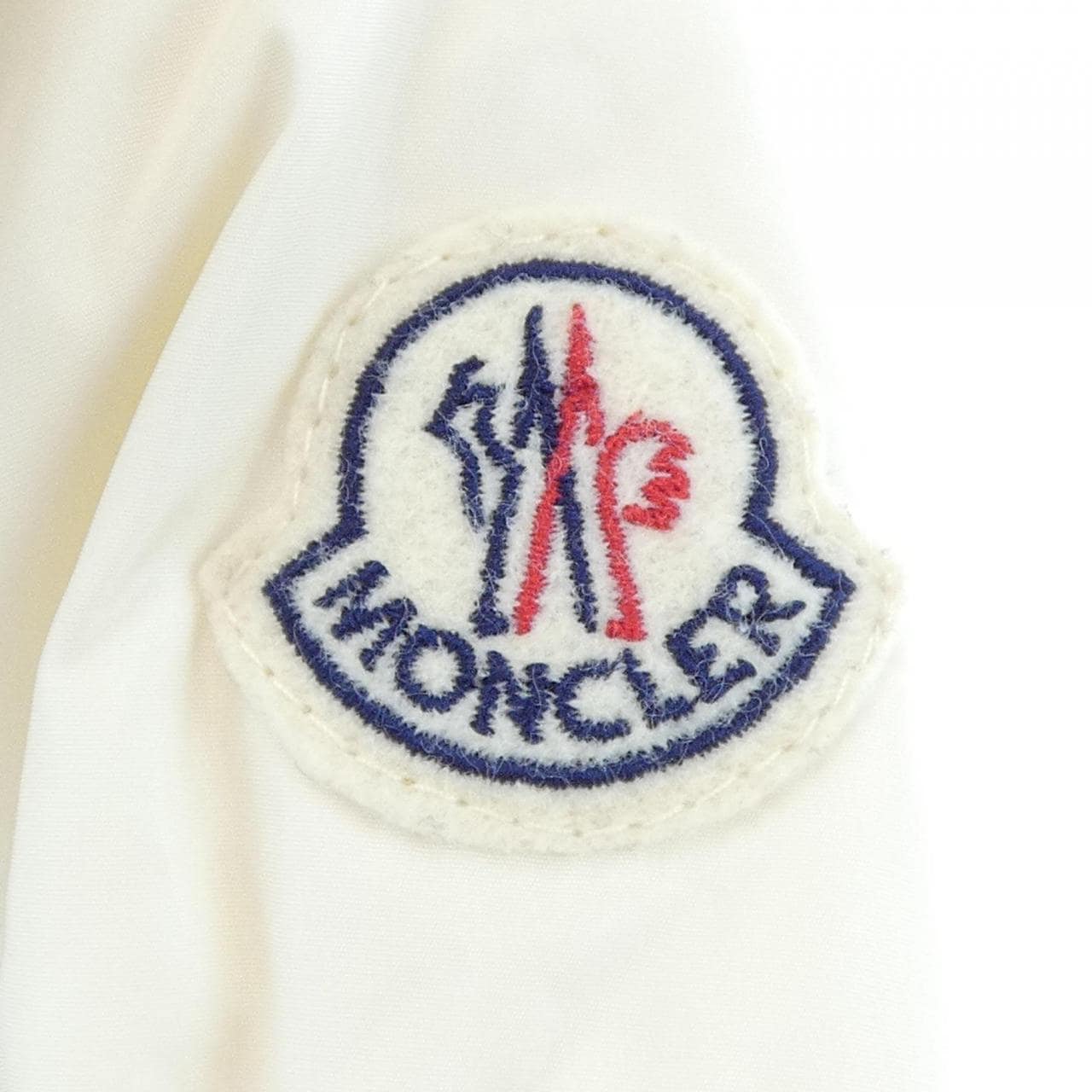 モンクレール MONCLER NESEA ダウンジャケット