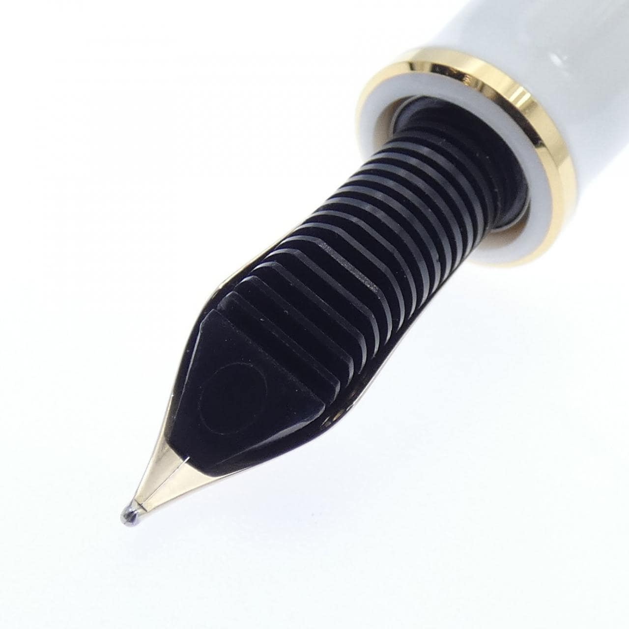 ペリカン スーベレーンM400ホワイトトータス 万年筆