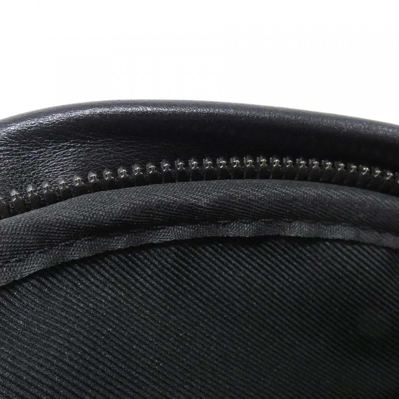 ルイヴィトン モノグラム エクリプス ディスカバリー バムバッグ PM M46035 ショルダーバッグ