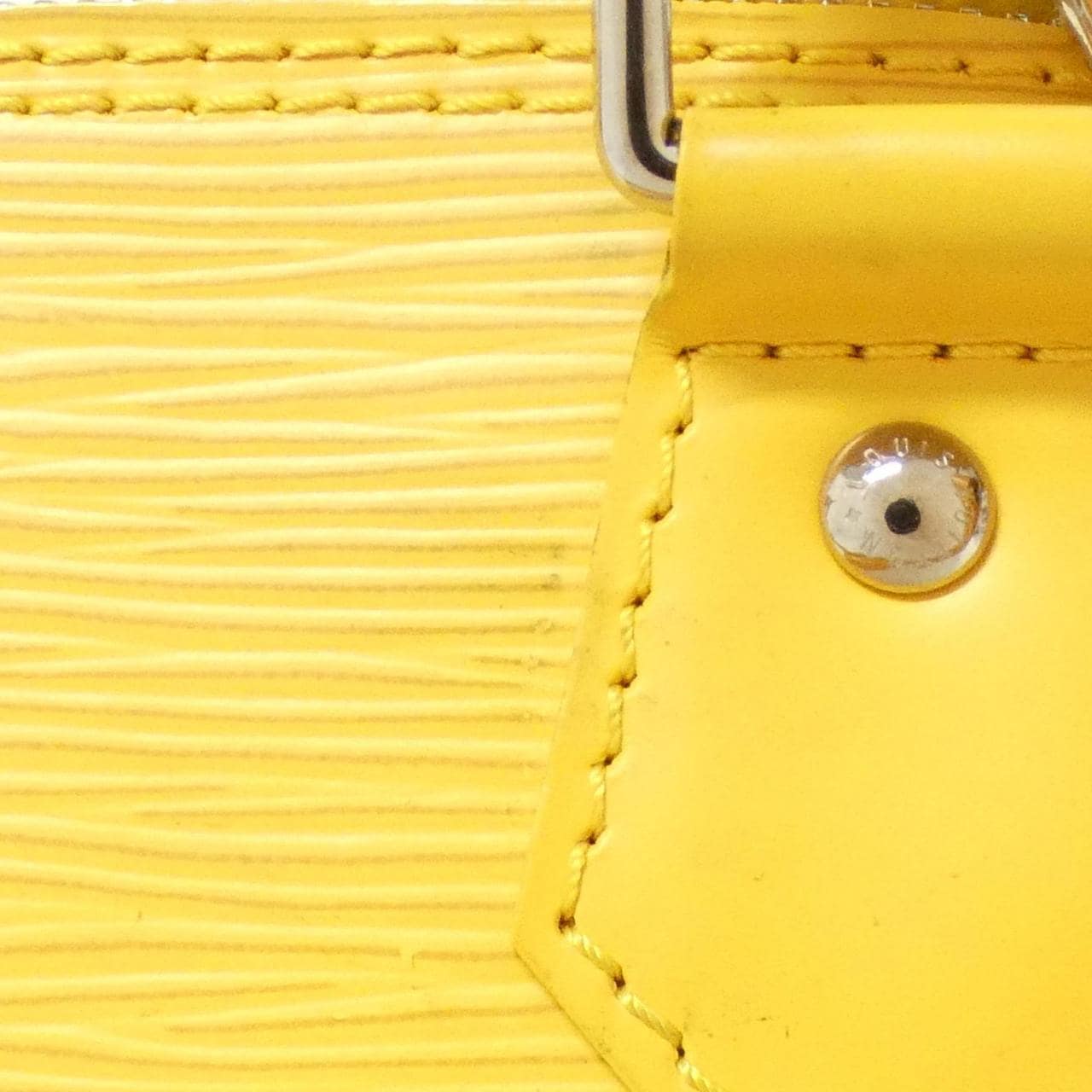 ルイヴィトン エピ アルマBB M40866 バッグ