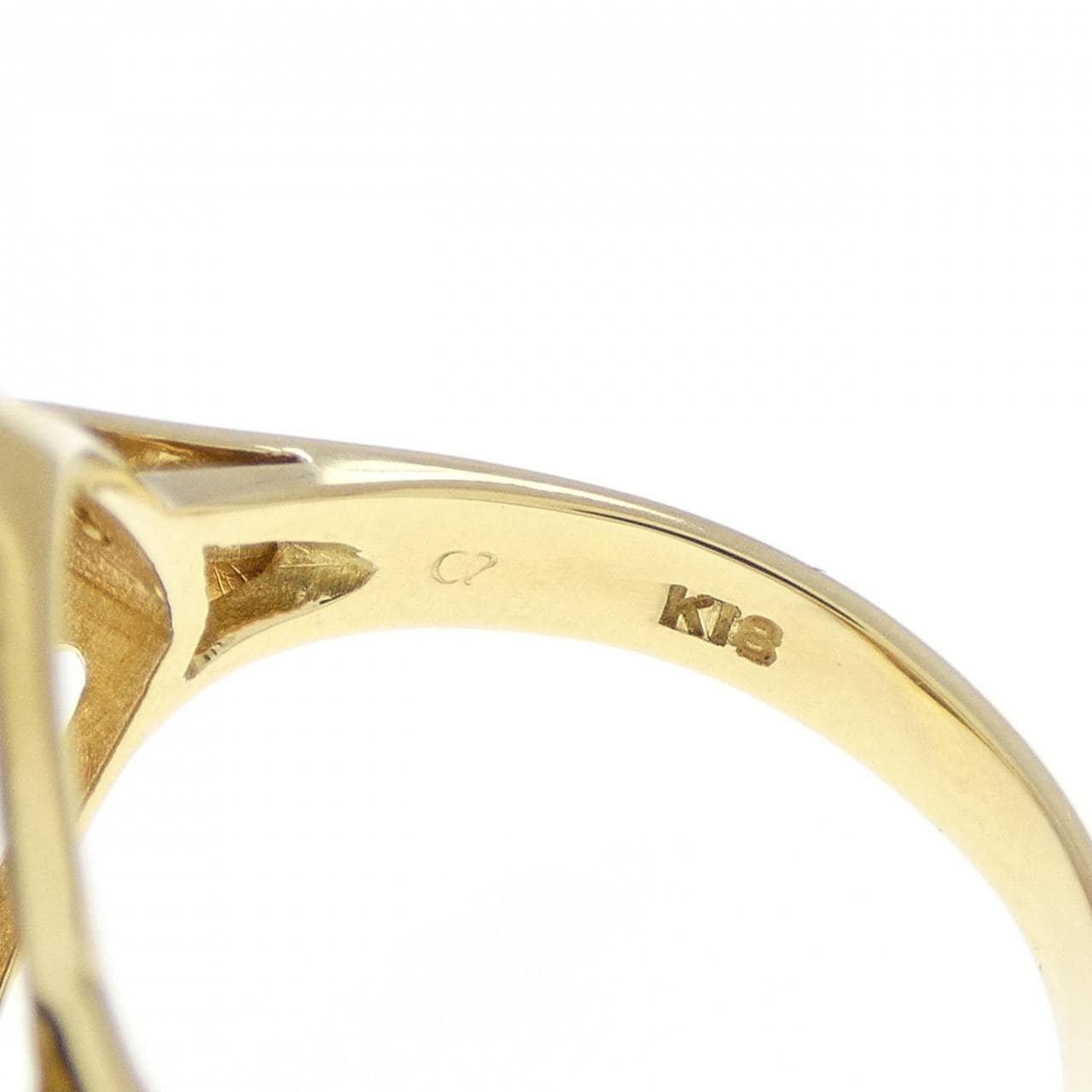 Cresent Vert Synthetic OPAL Ring 3.26CT