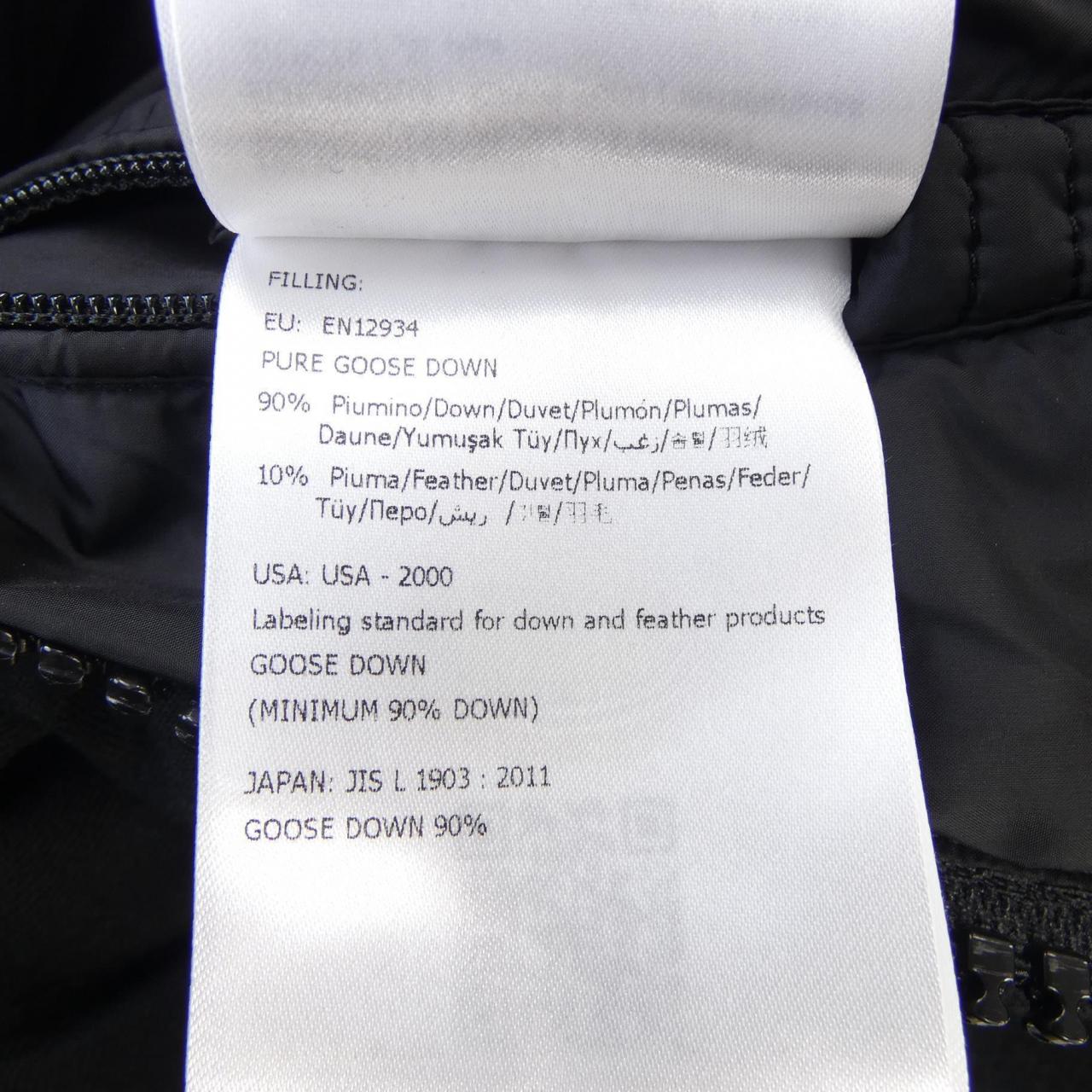 モンクレール MONCLER ダウンジャケット