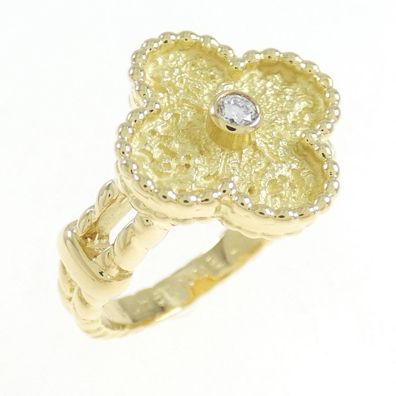 Van Cleef & Arpels vintage Alhambra Ring 0.06CT