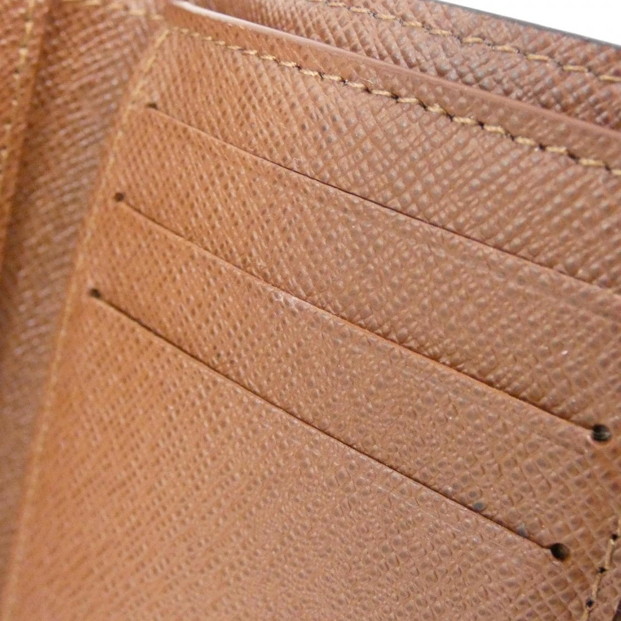 ルイヴィトン モノグラム ポルトフォイユ ヴィクトリーヌ M62472 財布