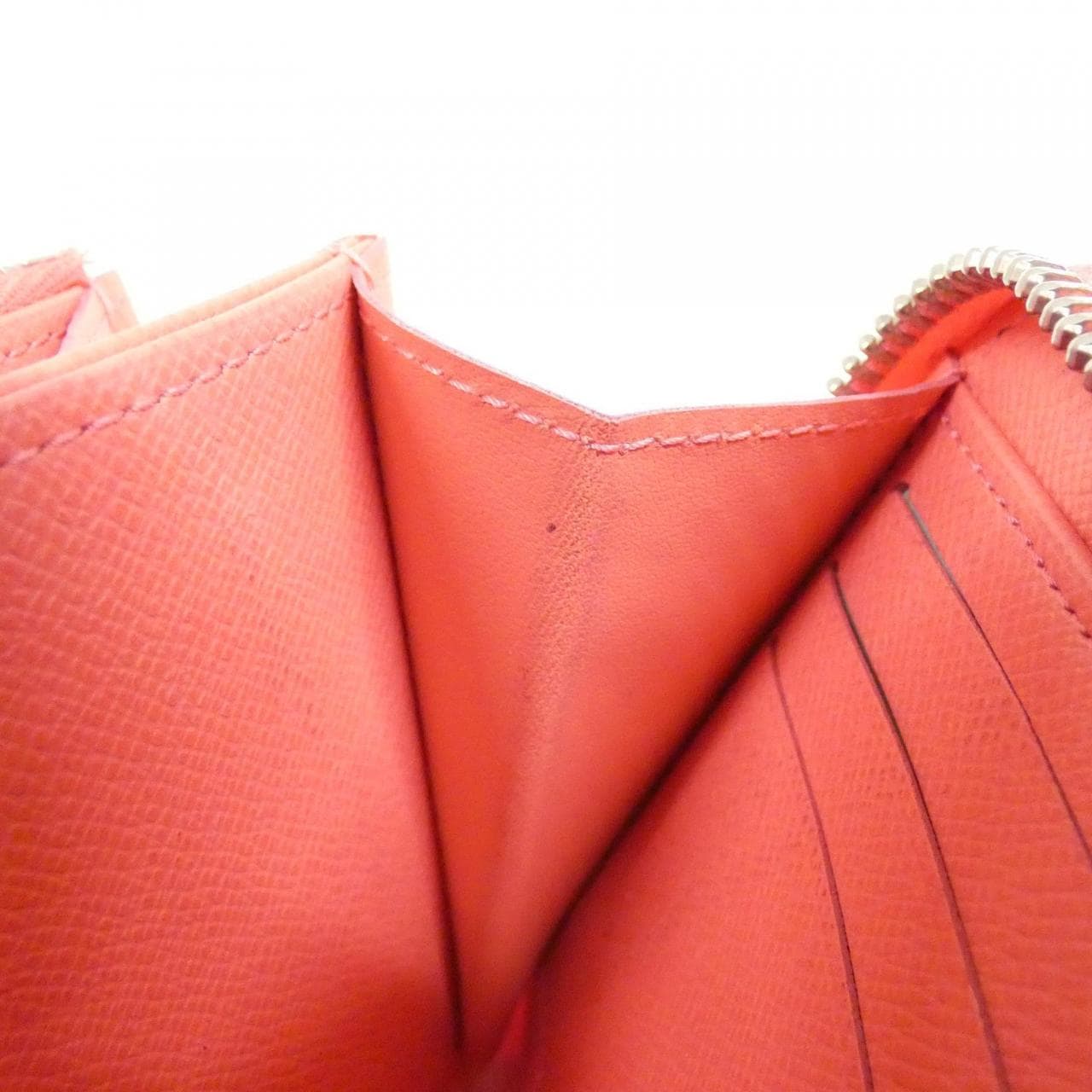 ルイヴィトン エピ ジッピー ウォレット M83074 財布