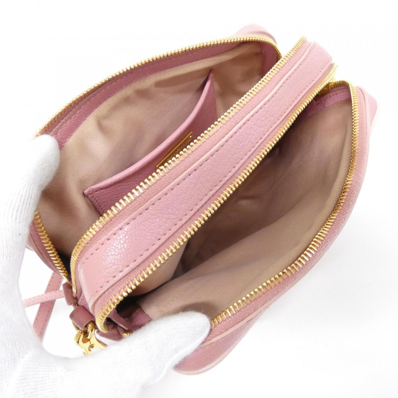 ミュウミュウ ショルダーバッグ