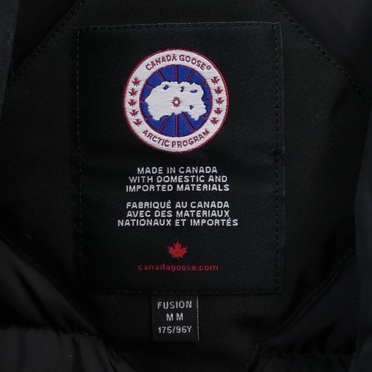 カナダグース CANADA GOOSE ダウンジャケット