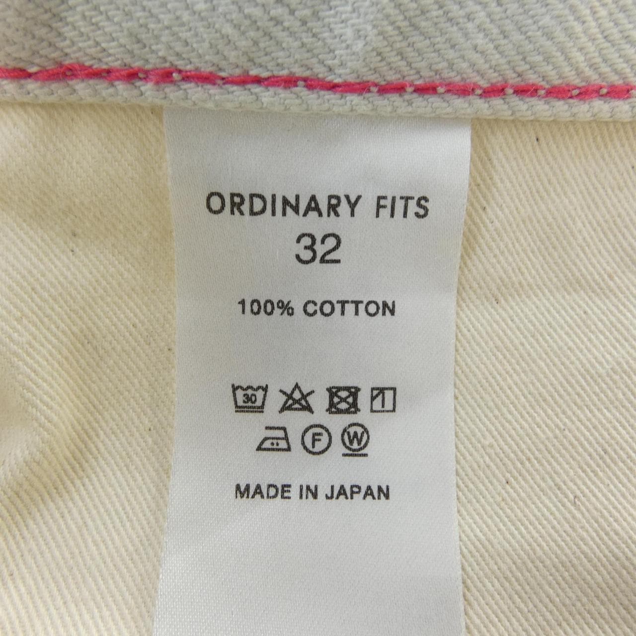 ORDINARY FITS ジーンズ