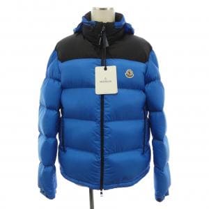 モンクレール MONCLER ダウンジャケット