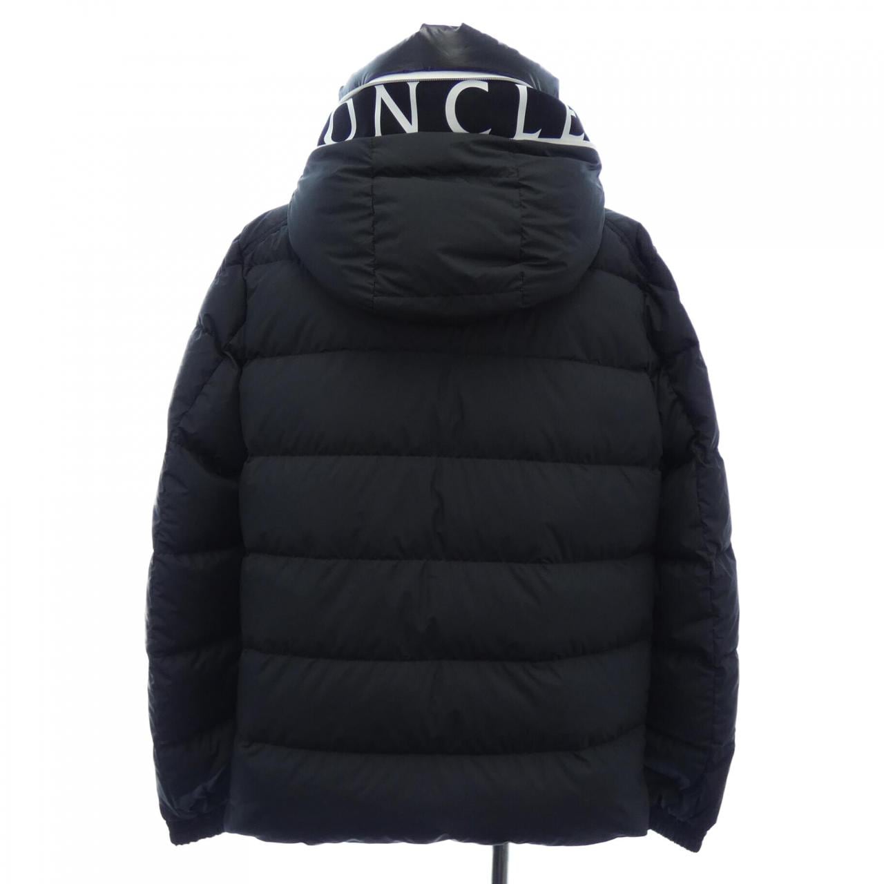 モンクレール MONCLER ダウンジャケット