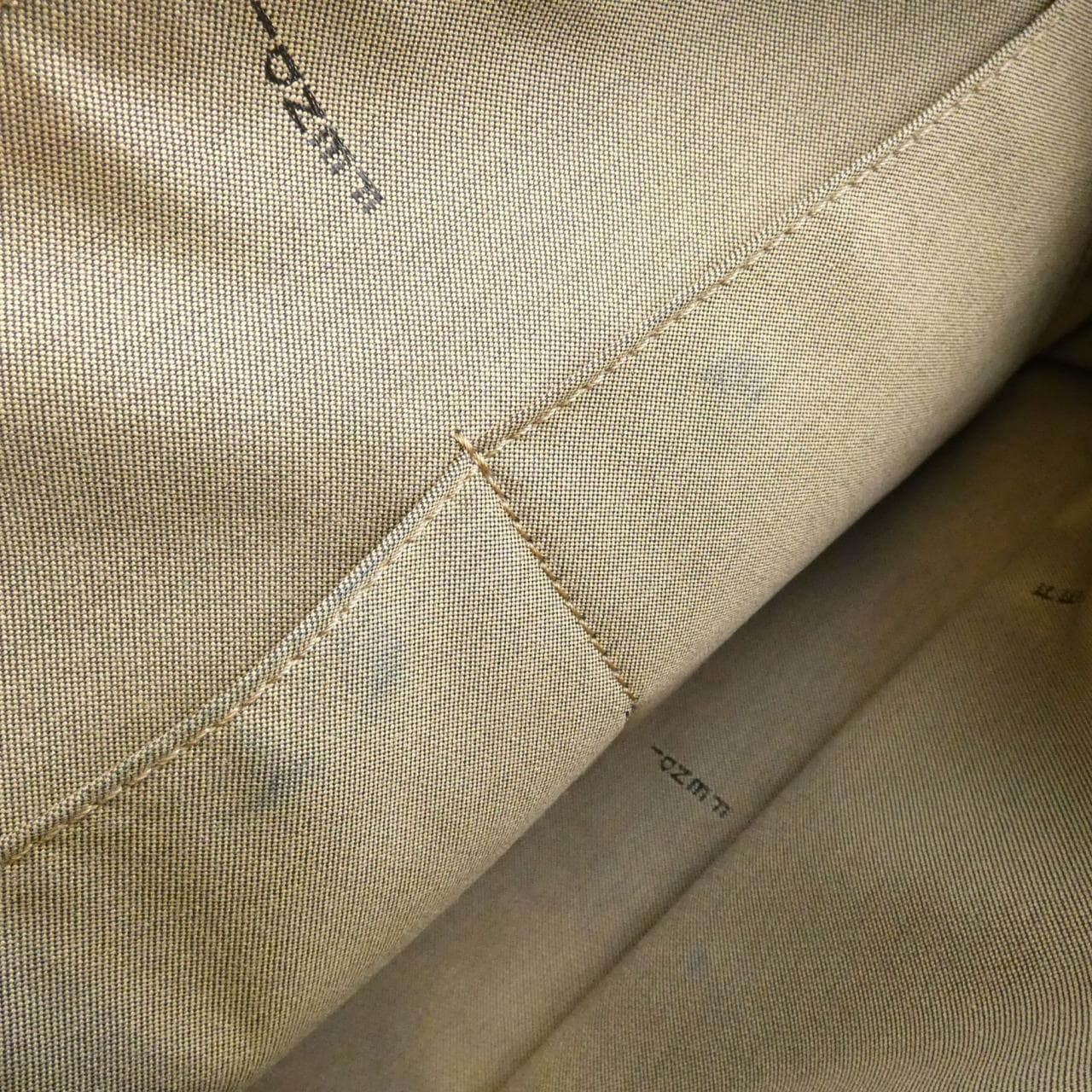 フェンディ バイ ザ ウェイ 8BL124 1D5 バッグ