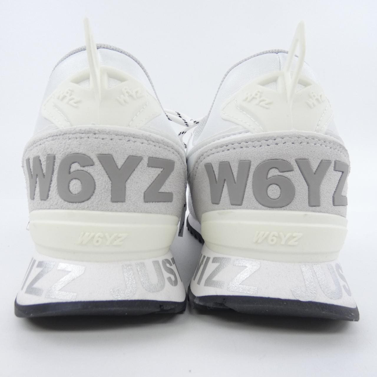 W6YZ スニーカー