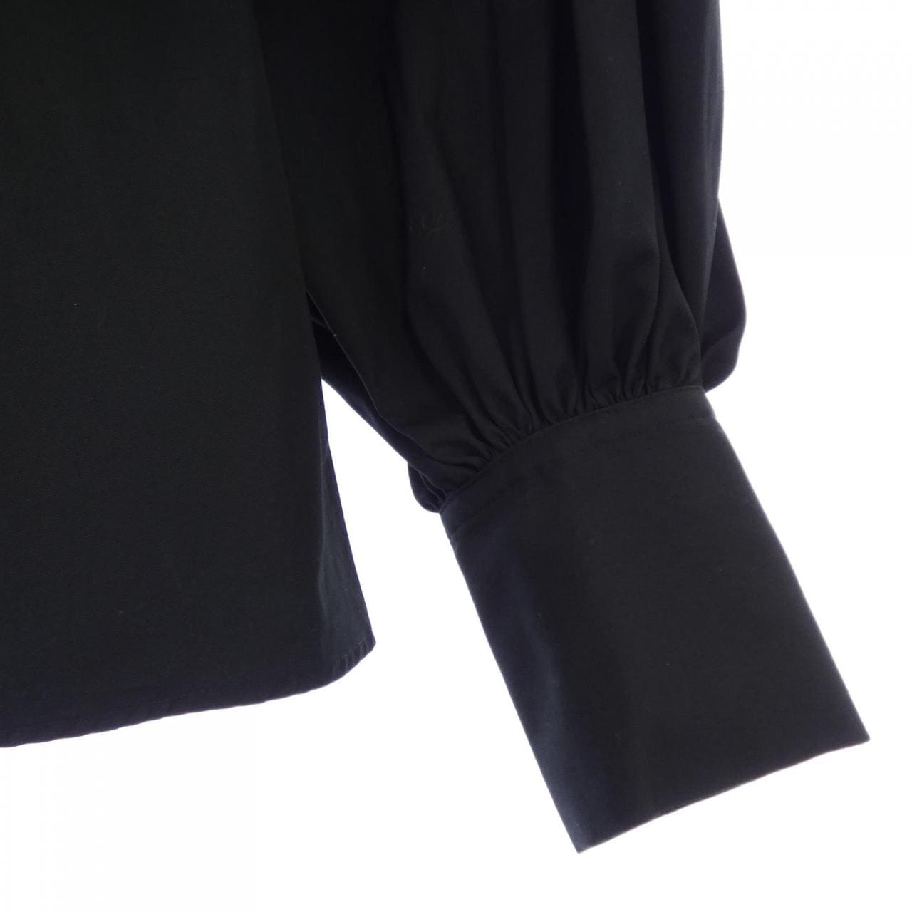 ウィムガゼット WHIM GAZETTE トップス