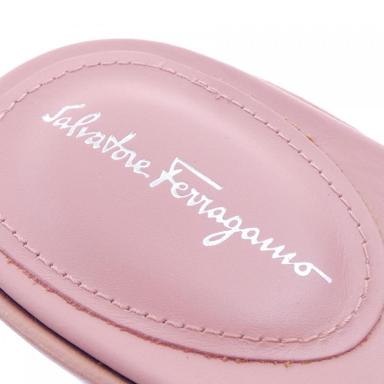 サルヴァトーレフェラガモ SALVATORE FERRAGAMO 22667 サンダル