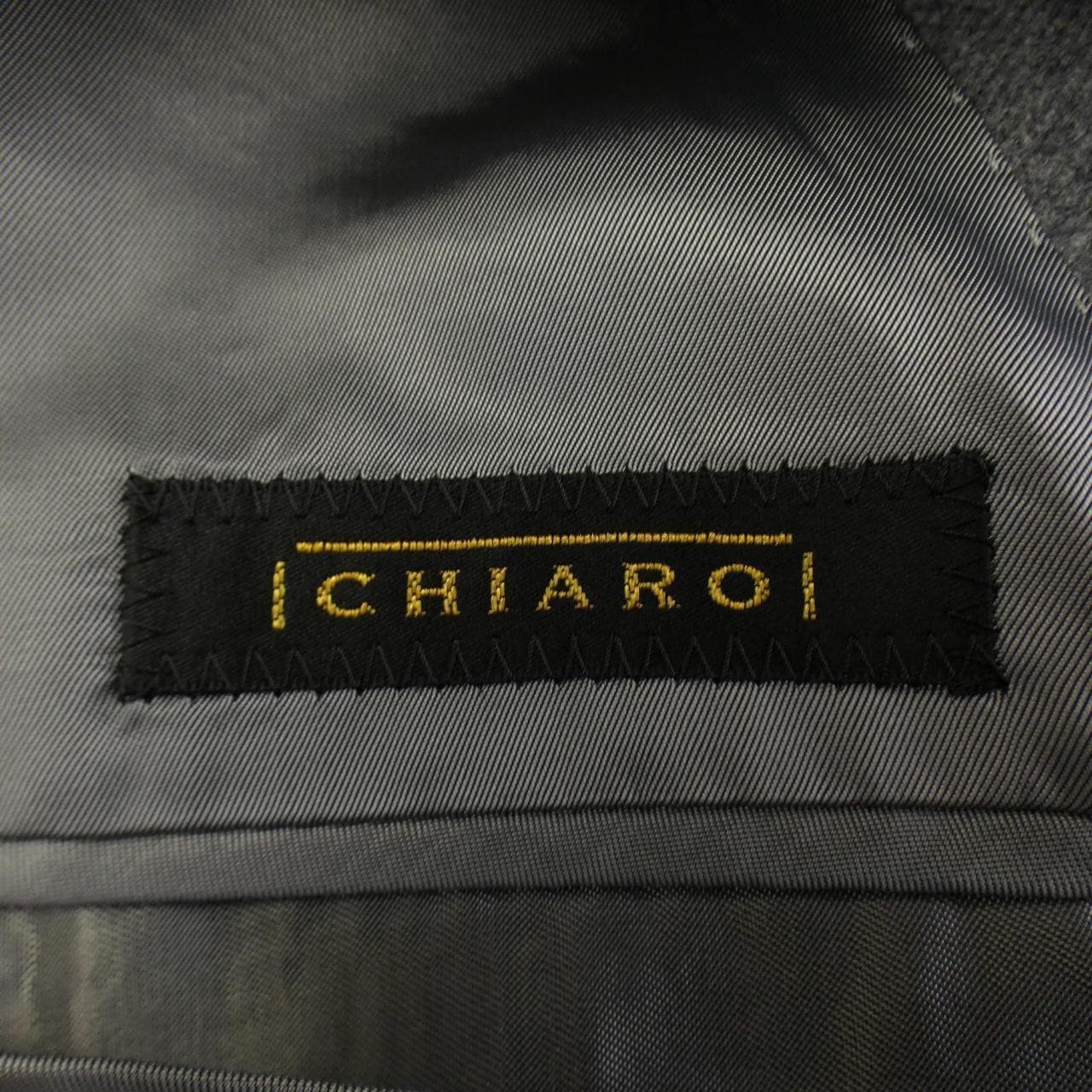 CHIARO スーツ
