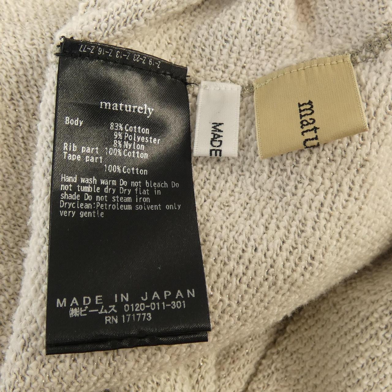 マチュアリー maturely トップス