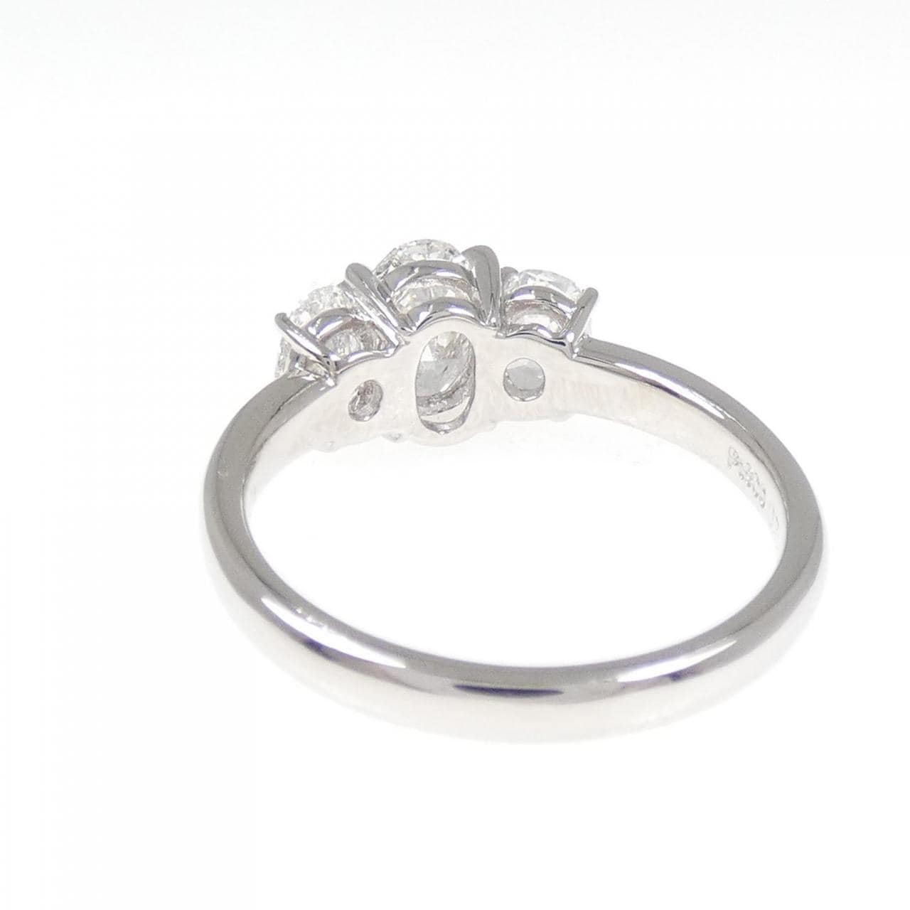 PT900 ダイヤモンド リング 0.706CT