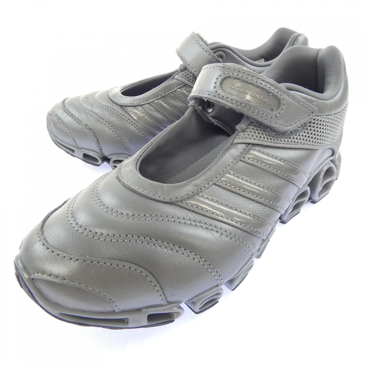アディダス ADIDAS スニーカー