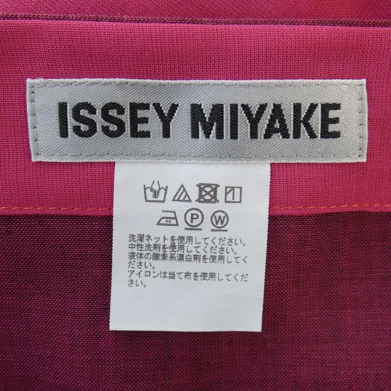 ISSEY MIYAKE斗篷