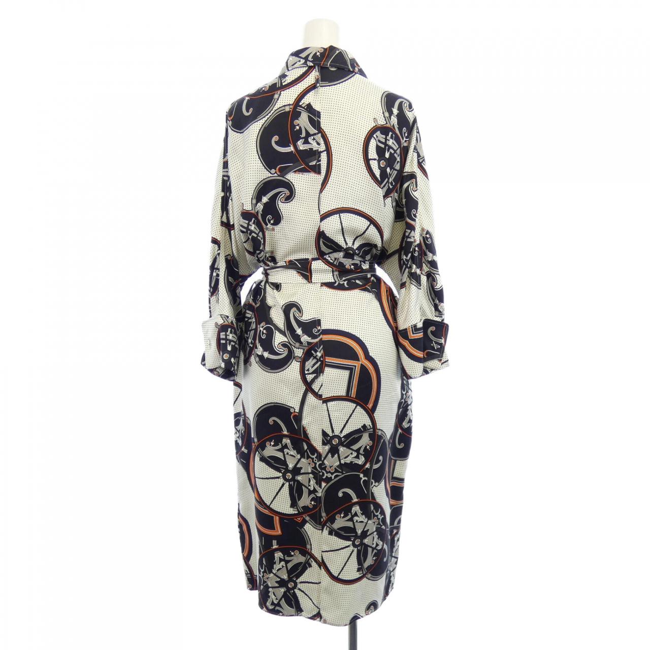 エルメス HERMES WASHINGTONS CARRIAGE *96-7300 ツイルレーヌ. ワンピース