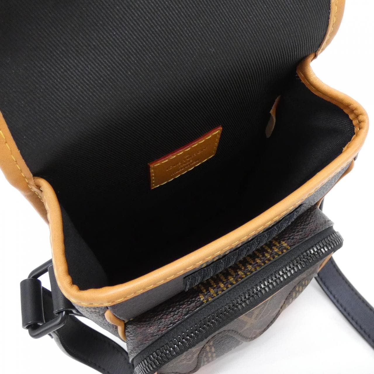 ルイヴィトン ダミエ ジャイアント(LVスクエアード) アマゾン メッセンジャー N40357 ショルダーバッグ