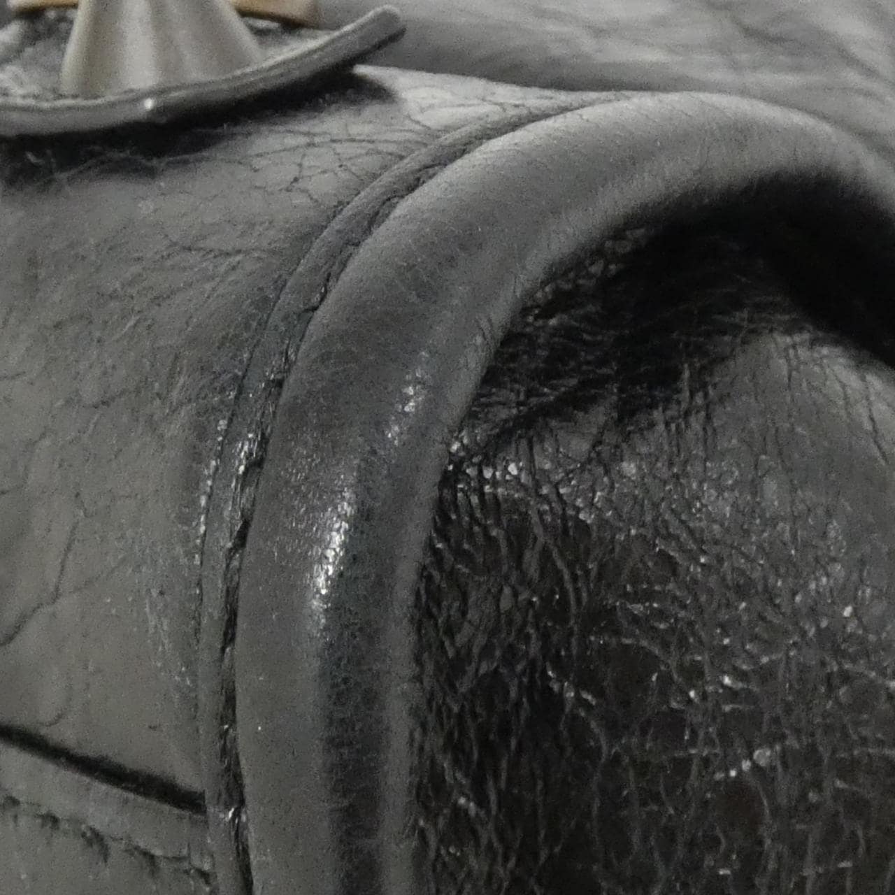 バレンシアガ CLASSIC CITY LOGO STRAP 505550 DB5JT バッグ