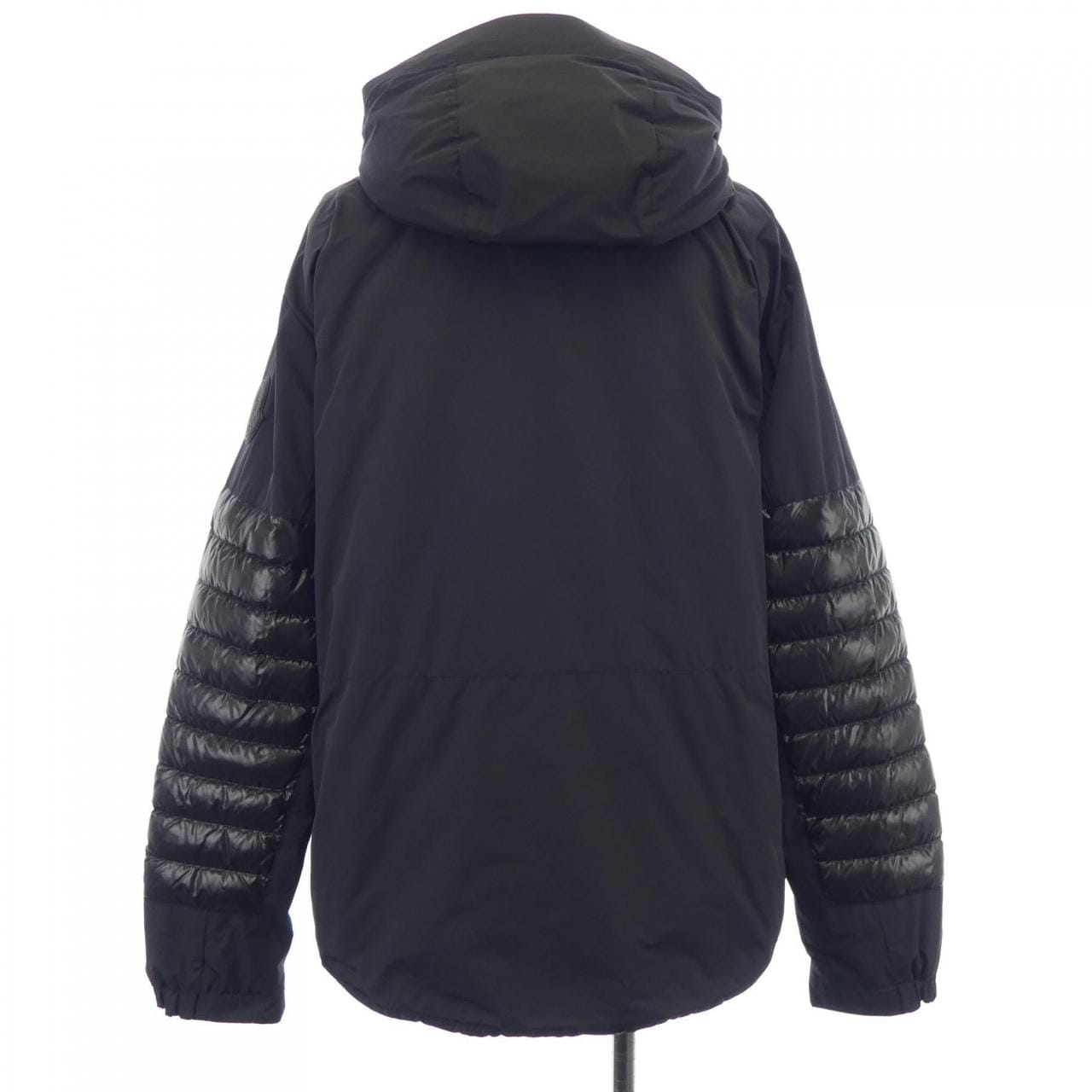 モンクレール MONCLER OLARGUES ダウンジャケット