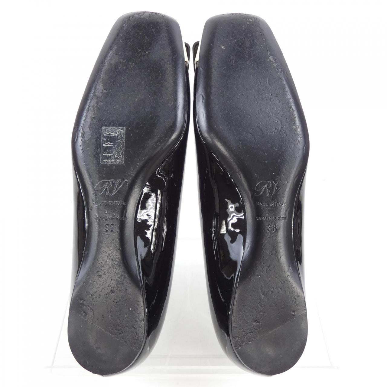 ロジェヴィヴィエ ROGER VIVIER パンプス