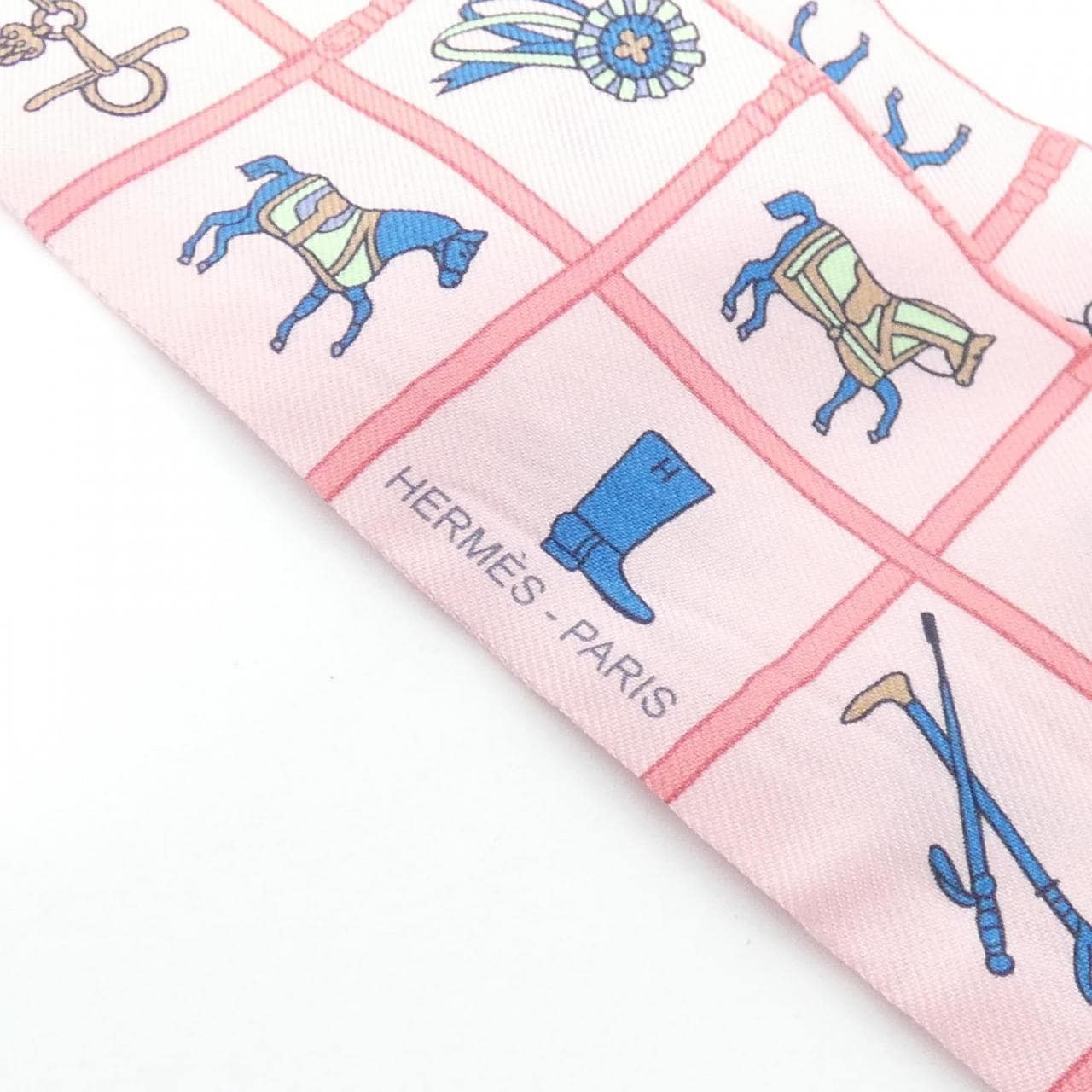 エルメス COUVERTURES ET TENUES ツイリー 061356S スカーフ