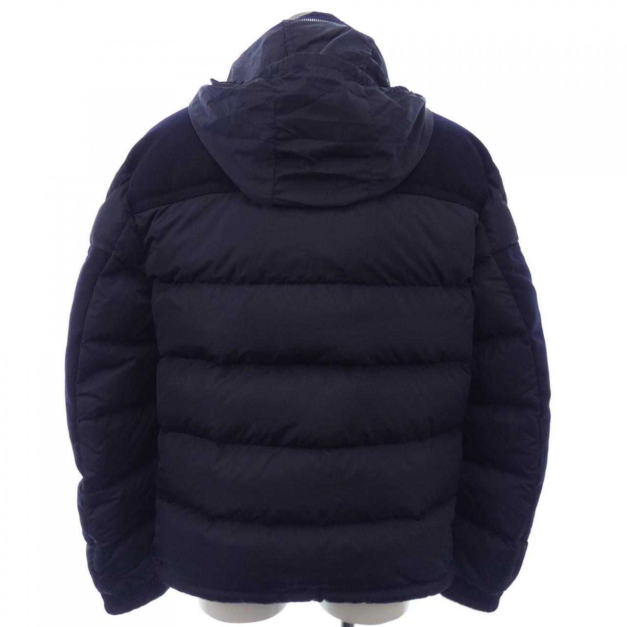 モンクレール MONCLER ダウンジャケット
