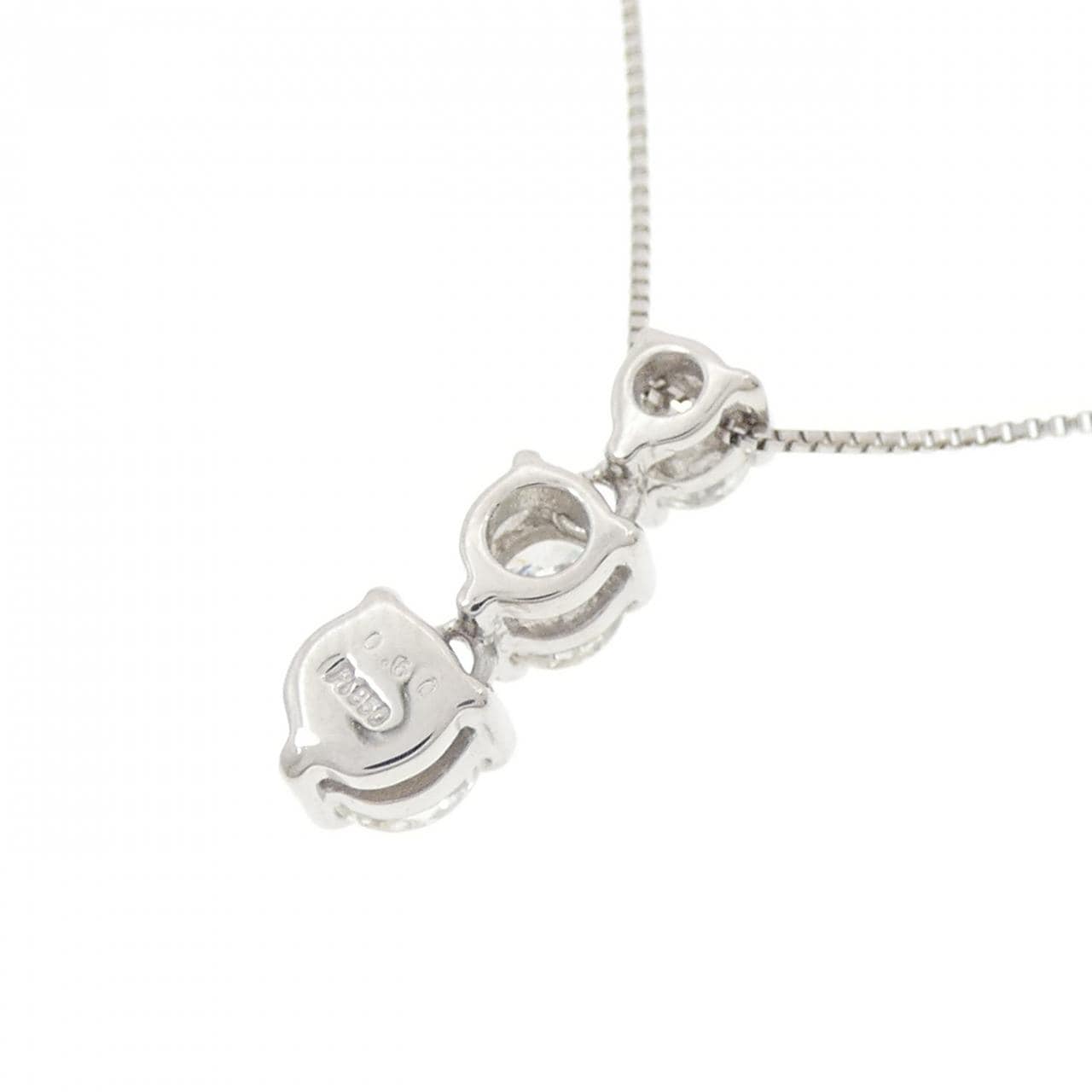 PT850 スリーストーン ダイヤモンド ネックレス 0.60CT
