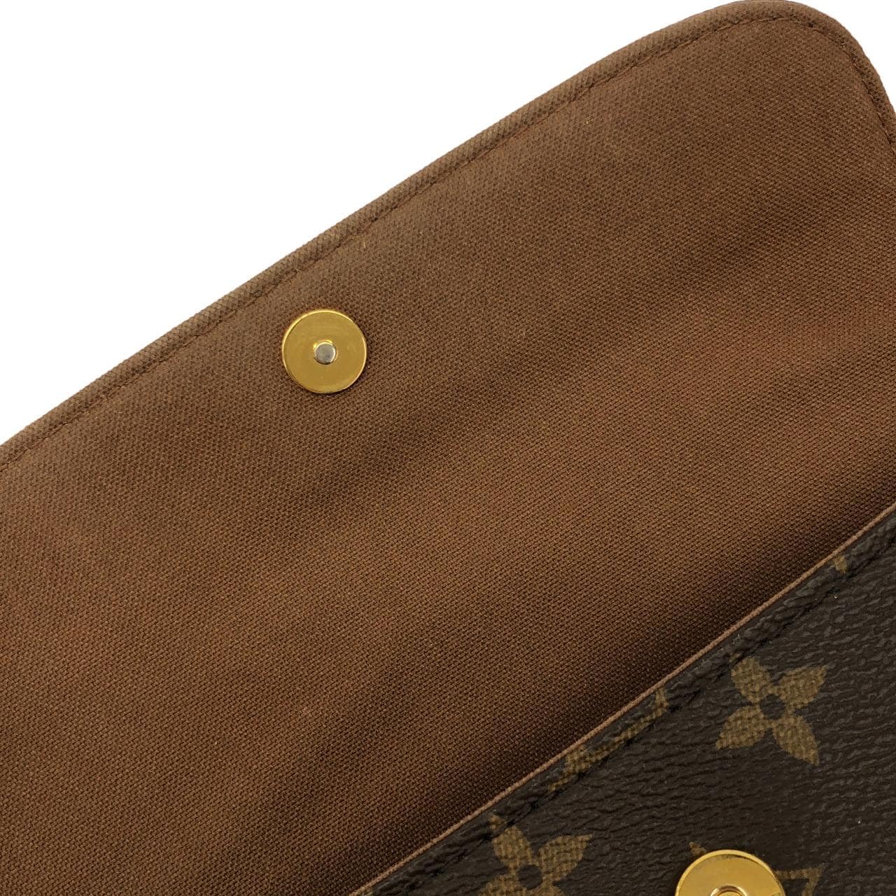 ルイヴィトン モノグラム ウォレット オン チェーン アイビー M81911 ショルダーバッグ