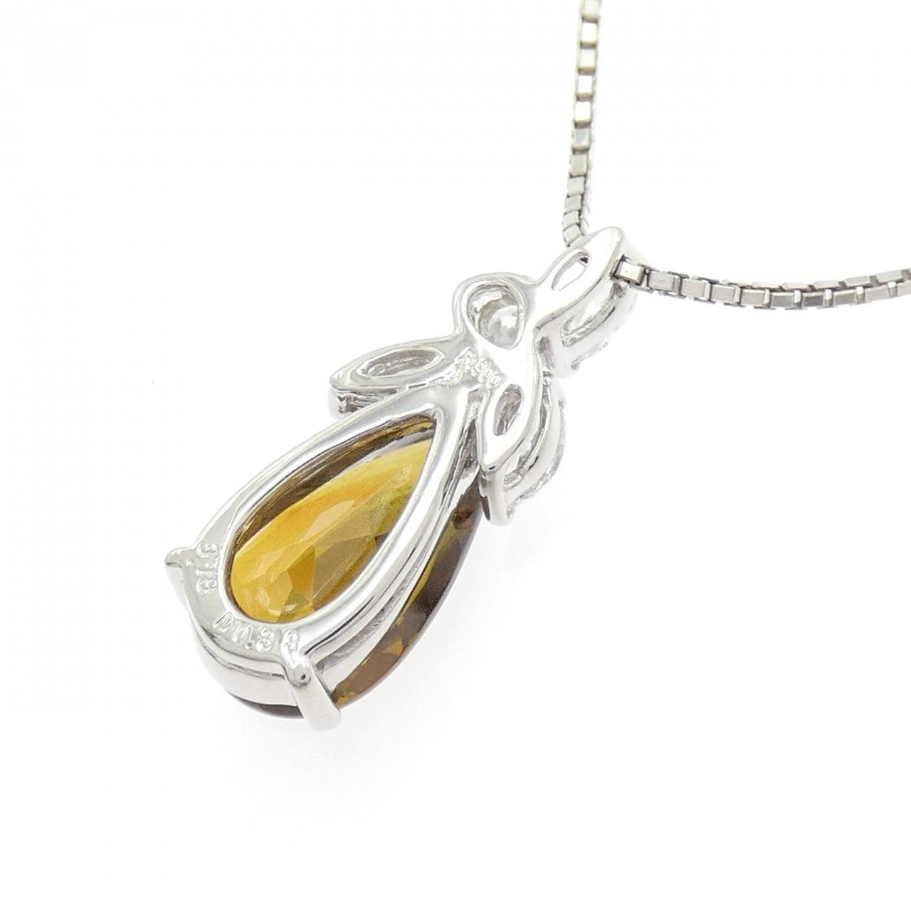 PT900/PT850 スフェーン ネックレス 3.18CT