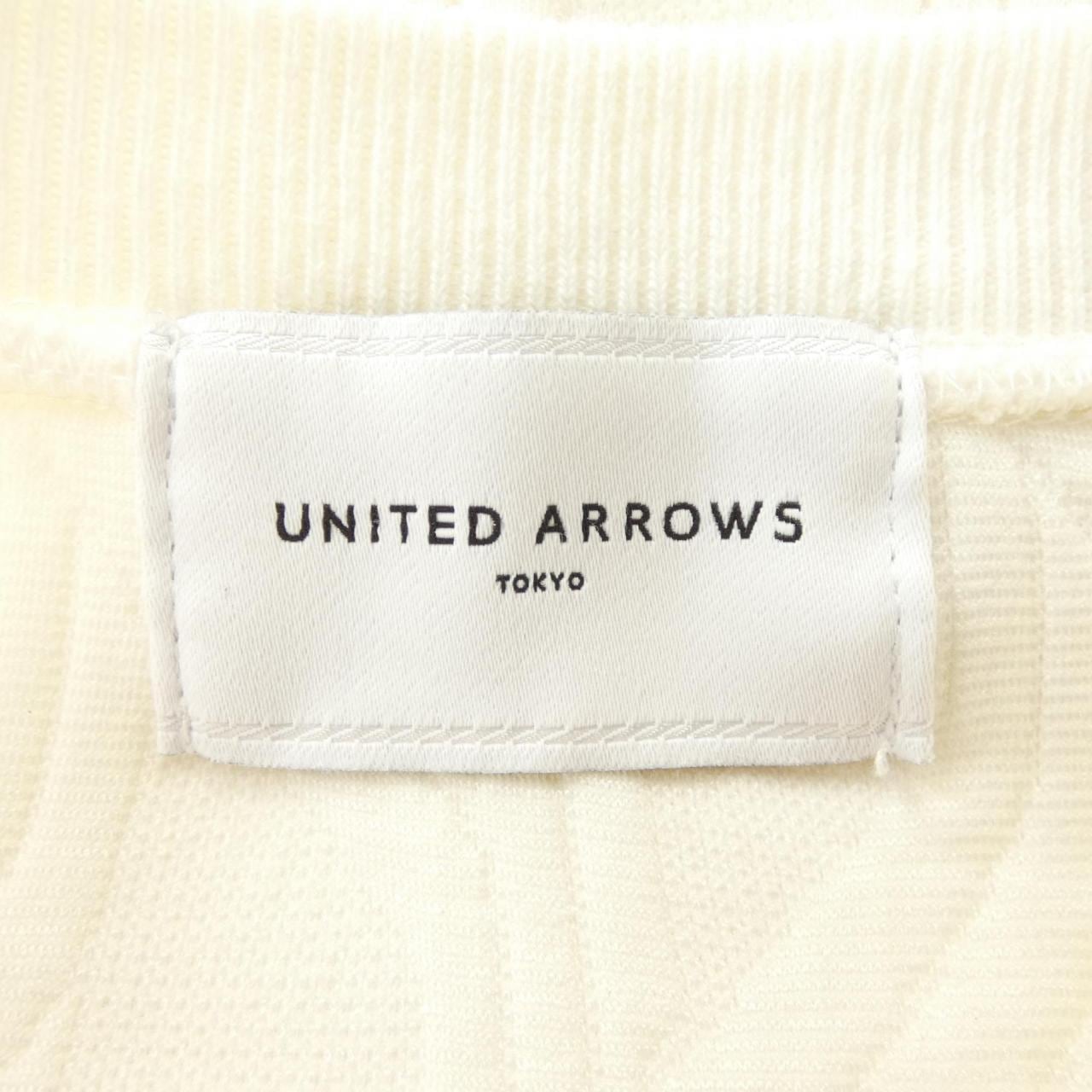 ユナイテッドアローズ UNITED ARROWS トップス
