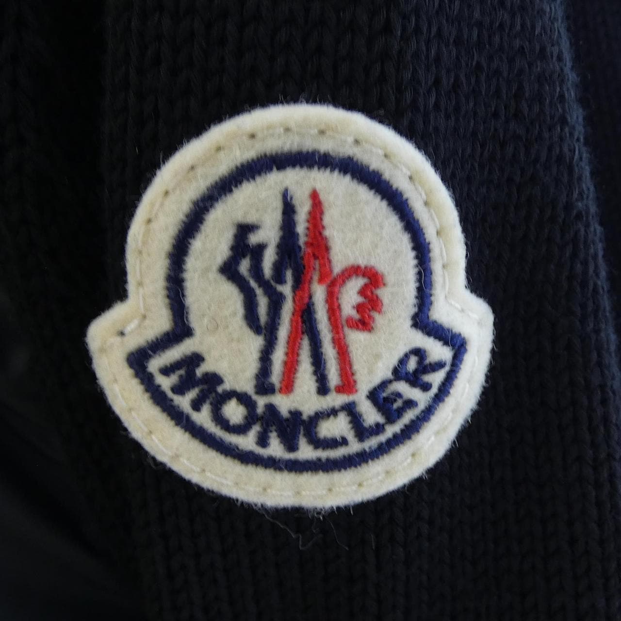 【新品】モンクレール MONCLER K20919B00003 ダウンジャケット