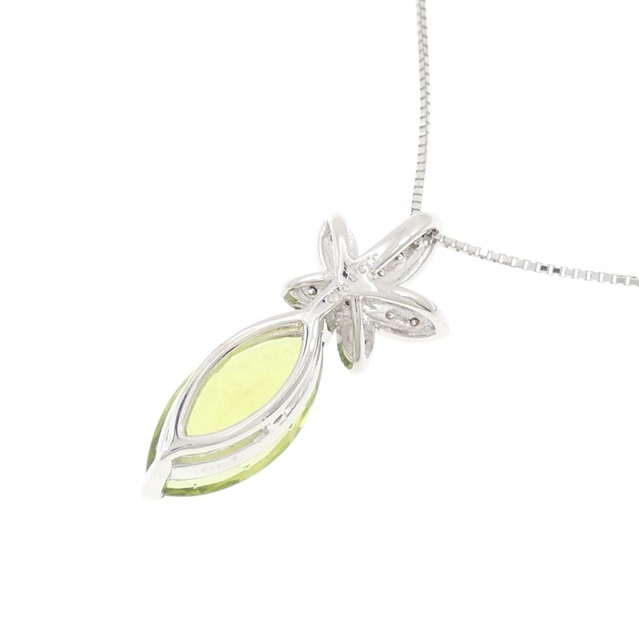 K18WG ペリドット ネックレス 3.13CT