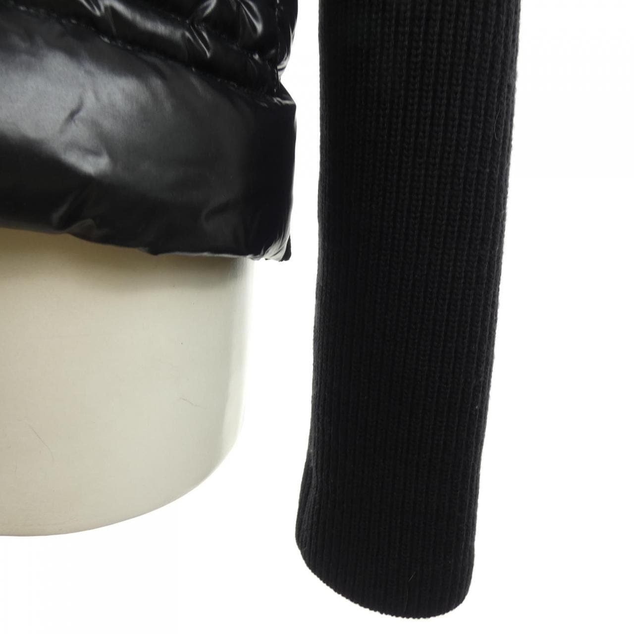 モンクレール MONCLER 20919B51900 ダウンジャケット