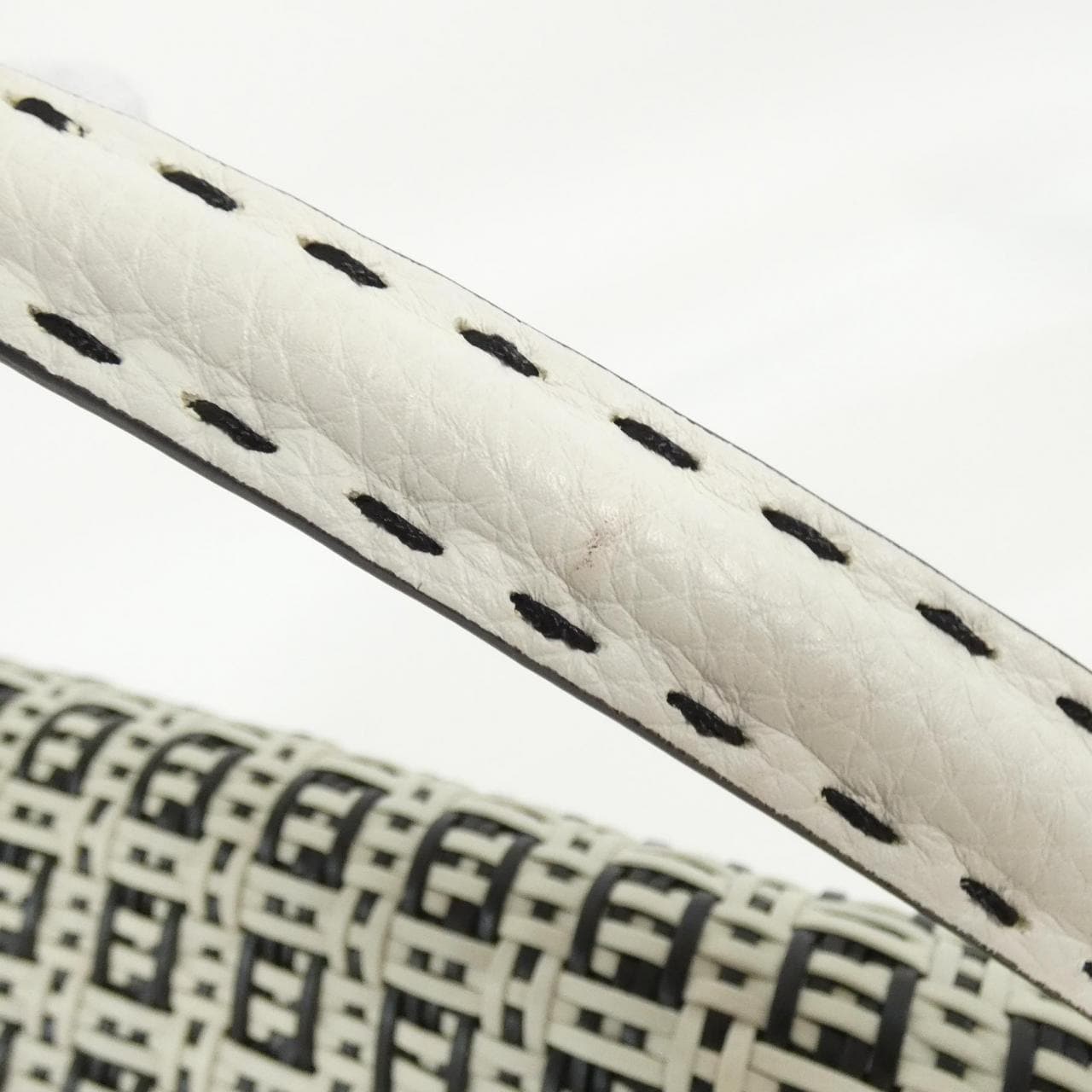 フェンディ SELLERIA バゲット 8BR600 AF2Y ショルダーバッグ